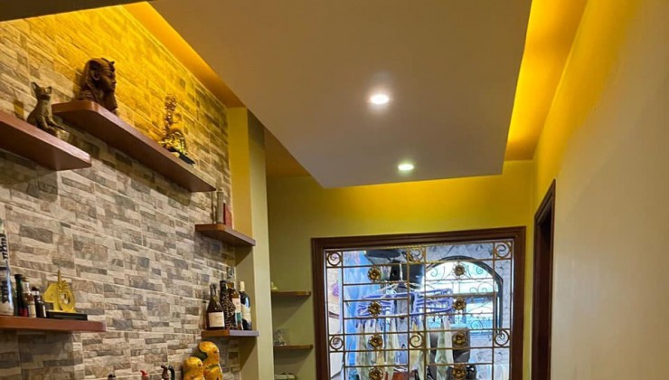 CHO THUÊ CĂN HỘ NAM TRUNG YÊN - CẦU GIẤY - 200M2 - 4N - 3WC - 20 TRIỆU (CTL) - CÓ SLOT Ô TÔ, PHÍ DV 800K